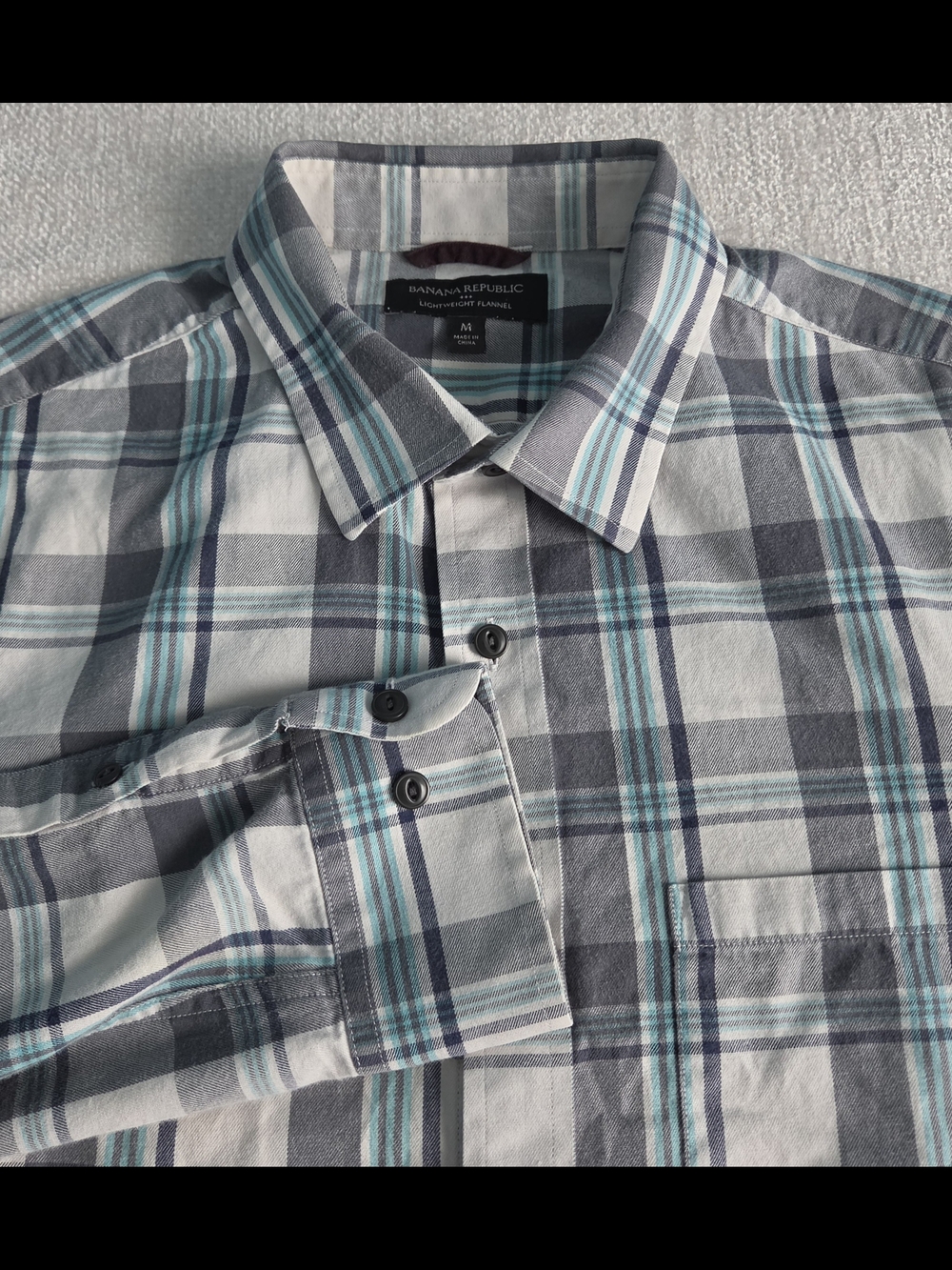 Banana Republic Lightweight Flannel Shirt Men's Medium Gray Teal Plaid Cotton